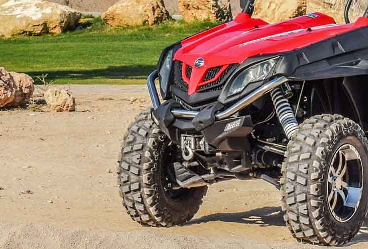 Winch mounted on a UTV in the front