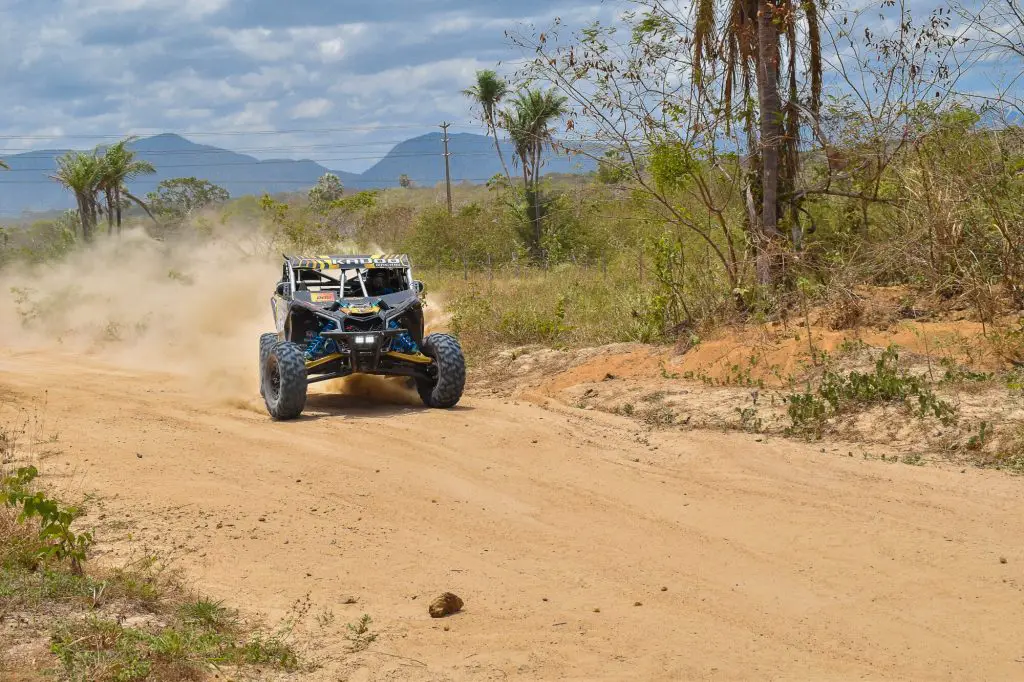 Side by Side Safety: 8 Helpful Tips for Operating a UTV - UTV Ride